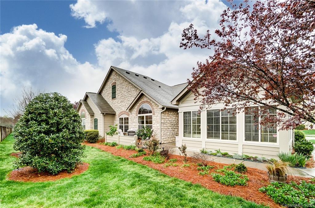 Property image 3 of 2428 Coltsview Lane in Polo Club at Weddington, Matthews, NC 28105