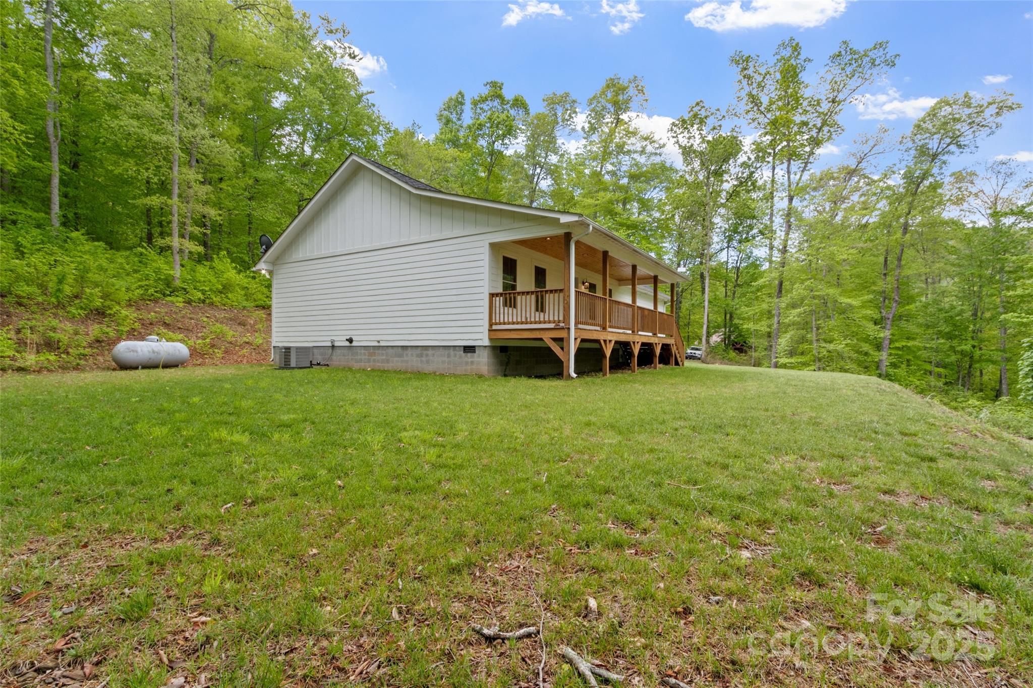 Property image 3 of 155 Pebble Ridge Road in Shadowood section II, Spruce Pine, NC 28777