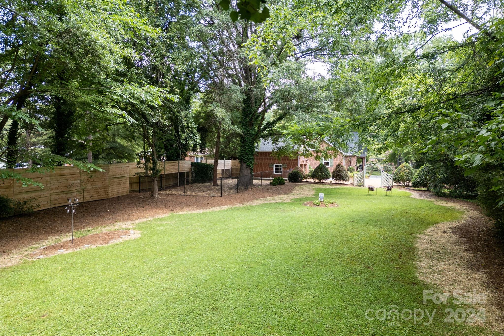 Property image 4 of 1505 Statesville Boulevard in Milford Hills, Salisbury, NC 28144