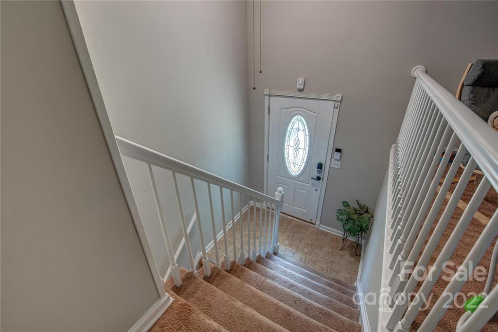 Property image 4 of 722 Brookside Drive in Forest Brook, Gastonia, NC 28056