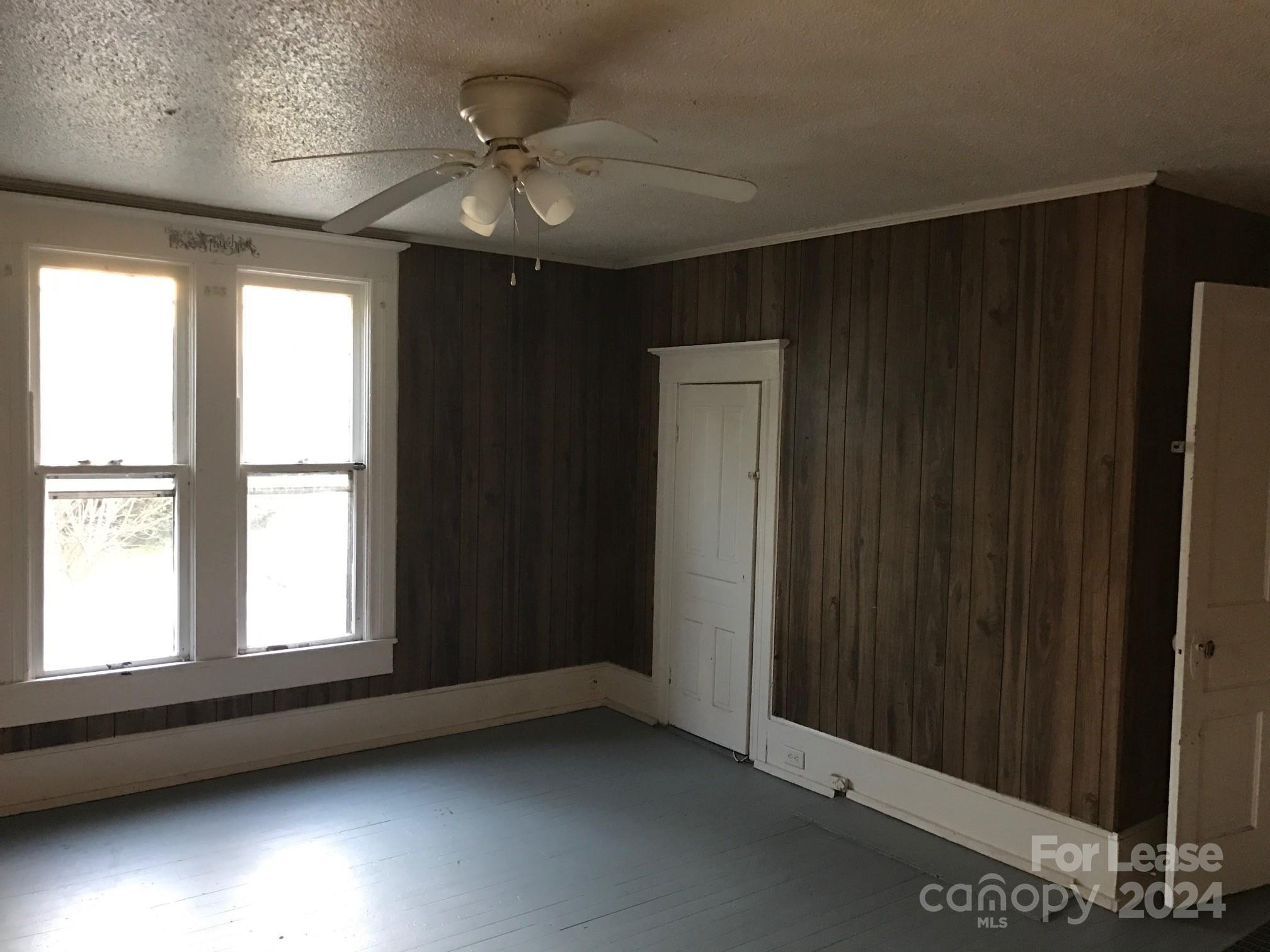 Property image 5 of 610 Davie Avenue in Westwood, Statesville, NC 28677
