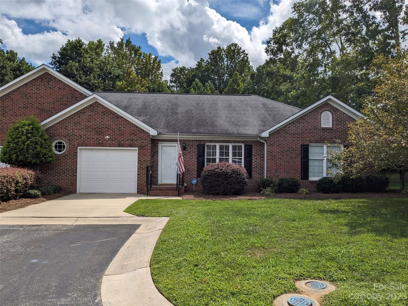 535 Queen Brogan Court