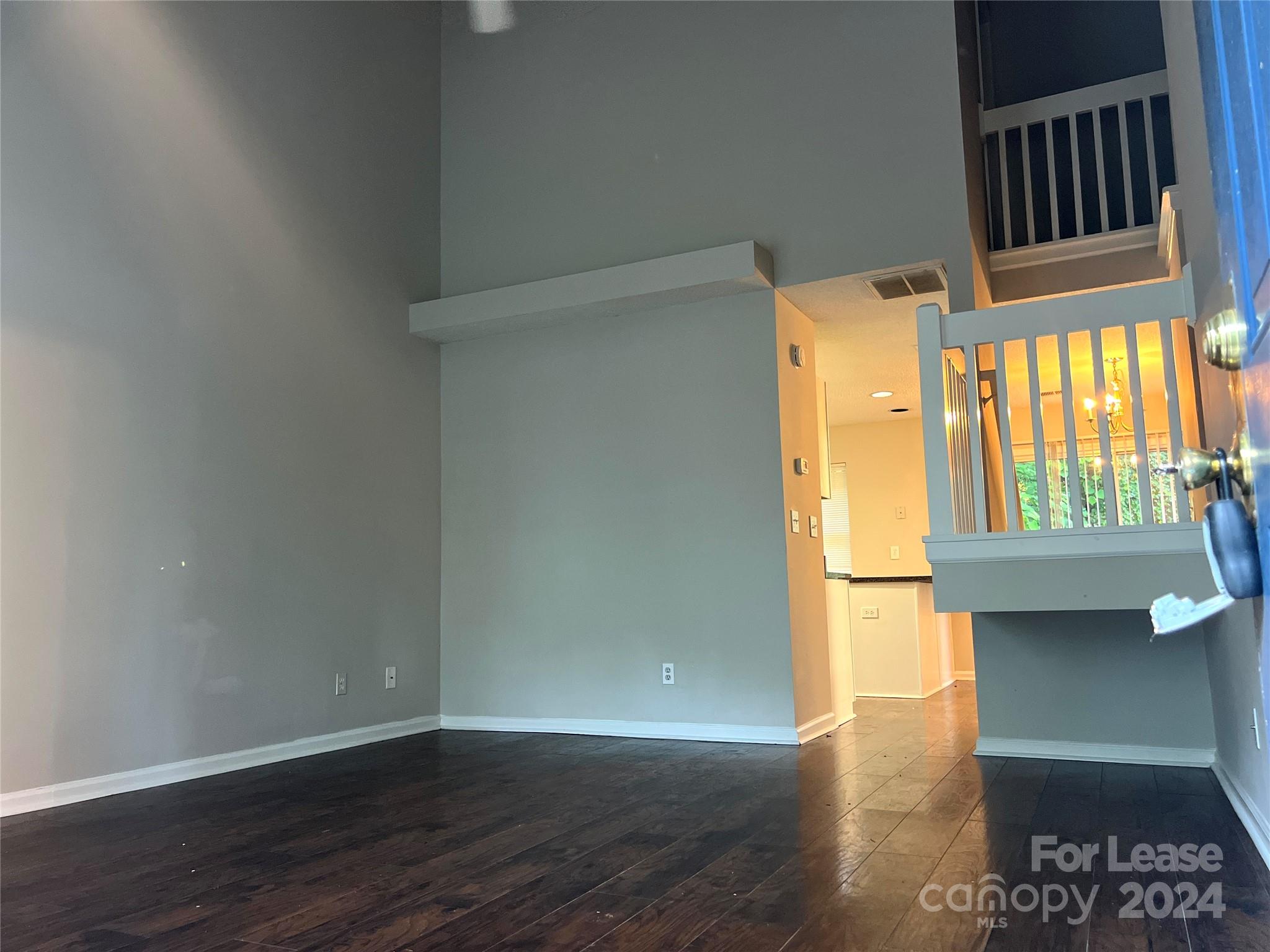 Property image 2 of 3210 Summercroft Lane in Rossmore, Charlotte, NC 28269