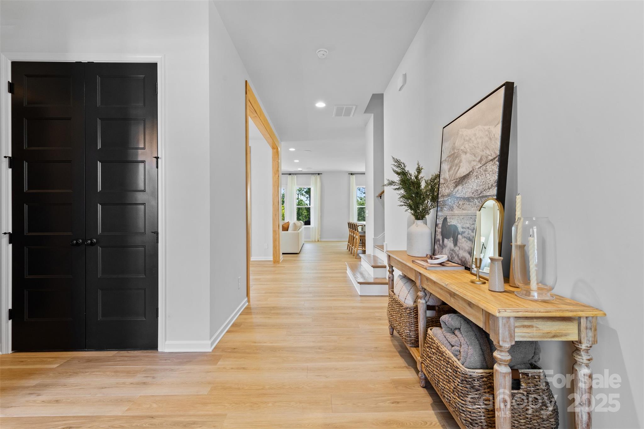 Property image 3 of 18027 Wilbanks Drive in Saybrooke, Charlotte, NC 28278