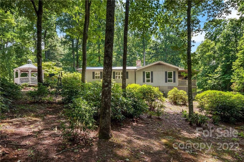 Property image 2 at 14 Spring Road, Spruce Pine, NC 28777