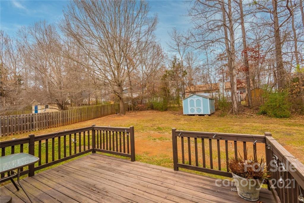 Property image 5 of 3778 Mattingly Drive in Hidden Creek Estates, Hickory, NC 28602