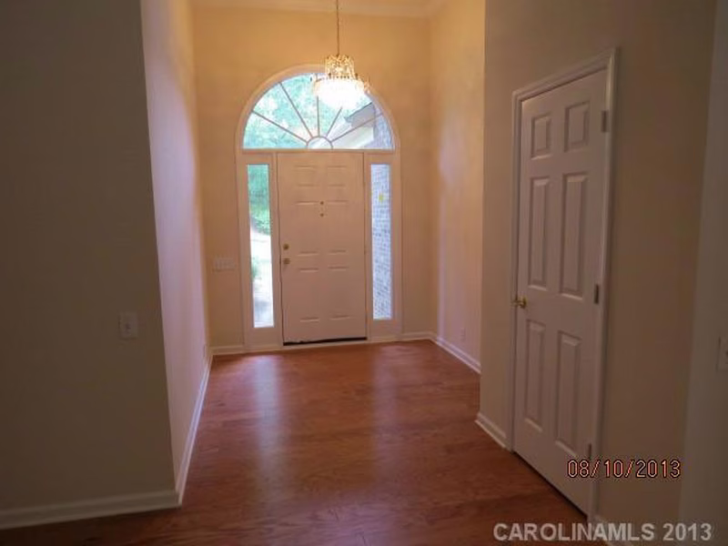 Property image 4 at 529 River Oaks Lane, Charlotte, NC 28226