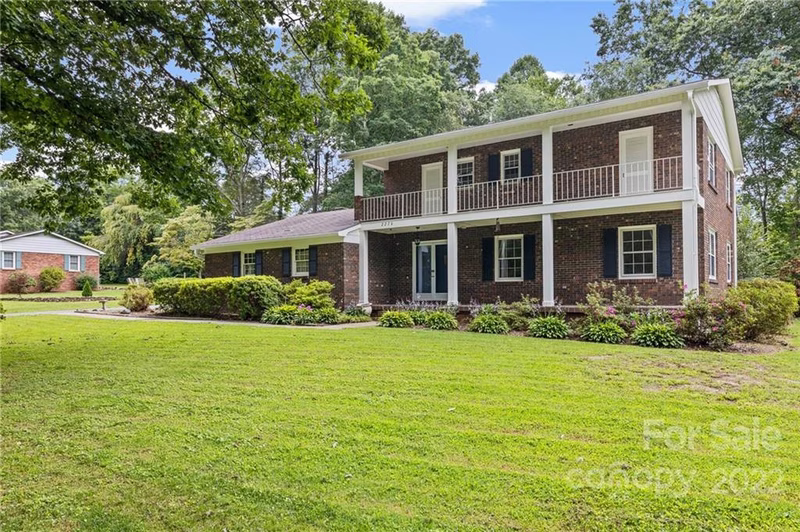 Property image 3 at 2270 Glenheath Drive, Hendersonville, NC 28791