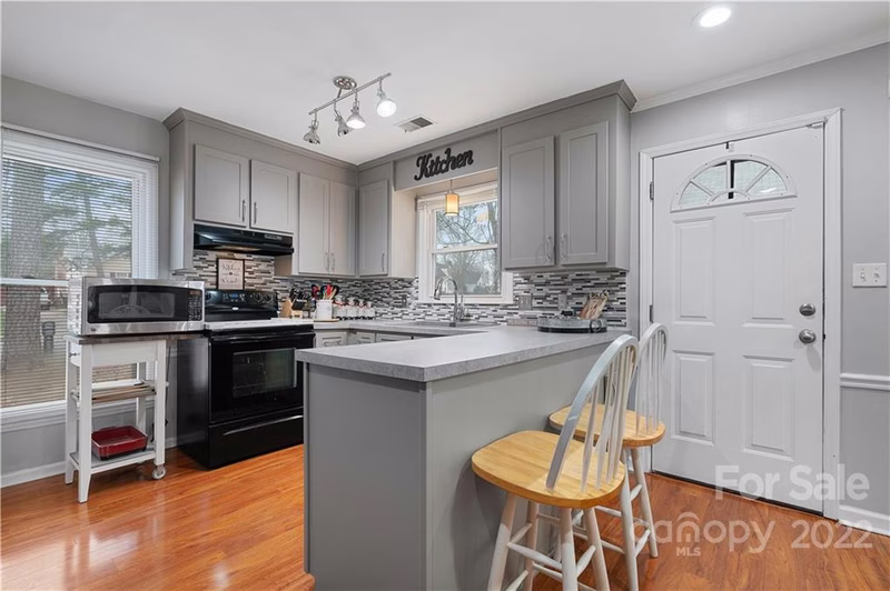 Property image 5 at 6412 Old Meadow Road, Charlotte, NC 28227