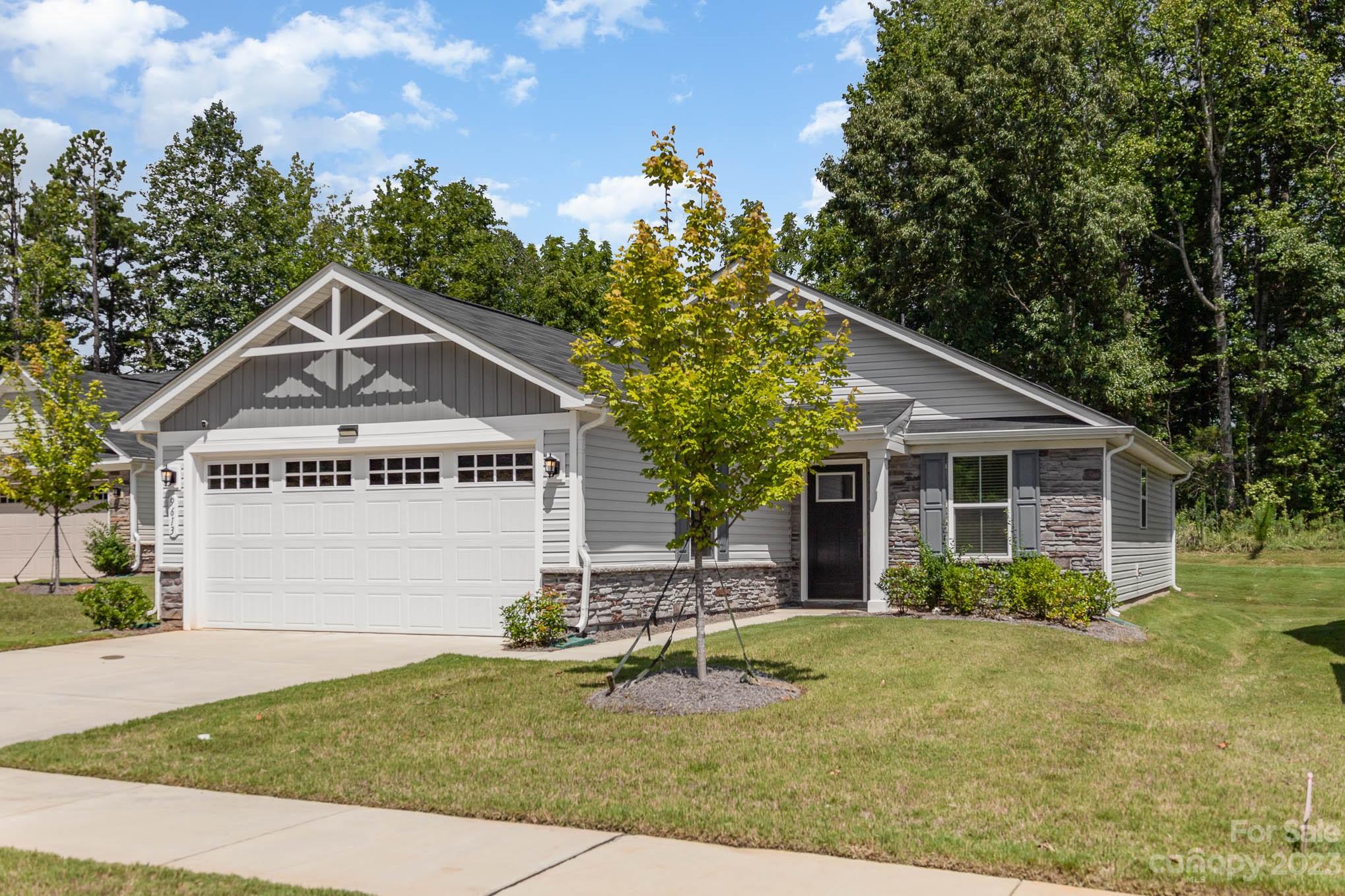Property image 2 of 9613 Wardley Drive in Woodgrove, Charlotte, NC 28215