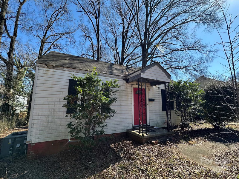 Property image 4 at 2734 Grimes Street, Charlotte, NC 28206