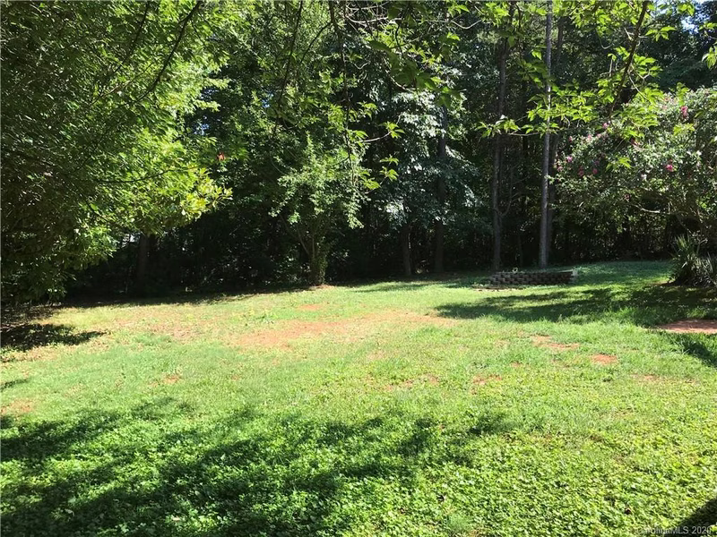 Property image 3 at 112 Brook Drive, Mooresville, NC 28117
