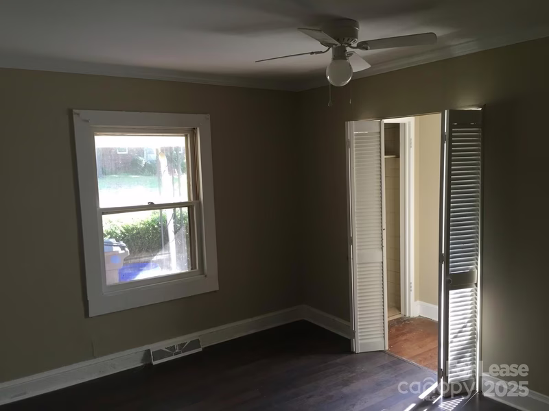 Property image 5 at 327 Westwood Drive, Statesville, NC 28677