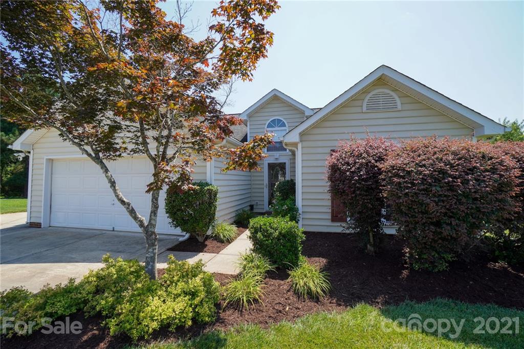 Property image 3 of 12732 Cumberland Crest Drive in Covington, Huntersville, NC 28078