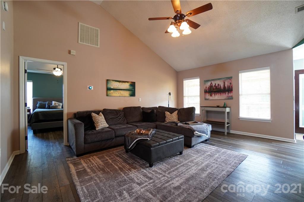 Property image 4 of 12732 Cumberland Crest Drive in Covington, Huntersville, NC 28078