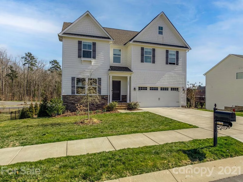 1203 Clover Lane