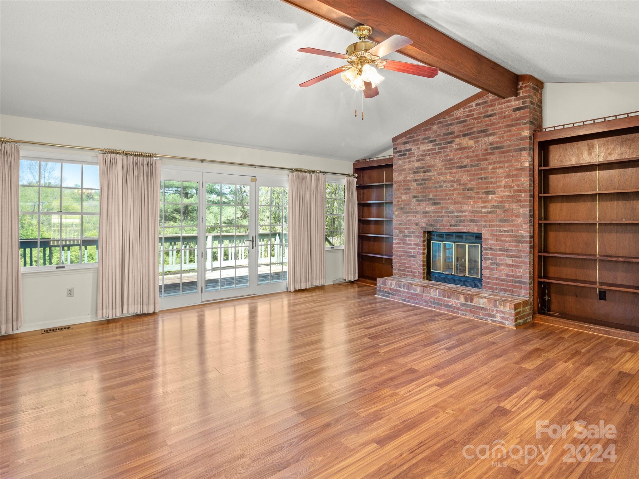 Property image 4 of 116 Mountain Valley Drive in Mountain Valley, Hendersonville, NC 28739