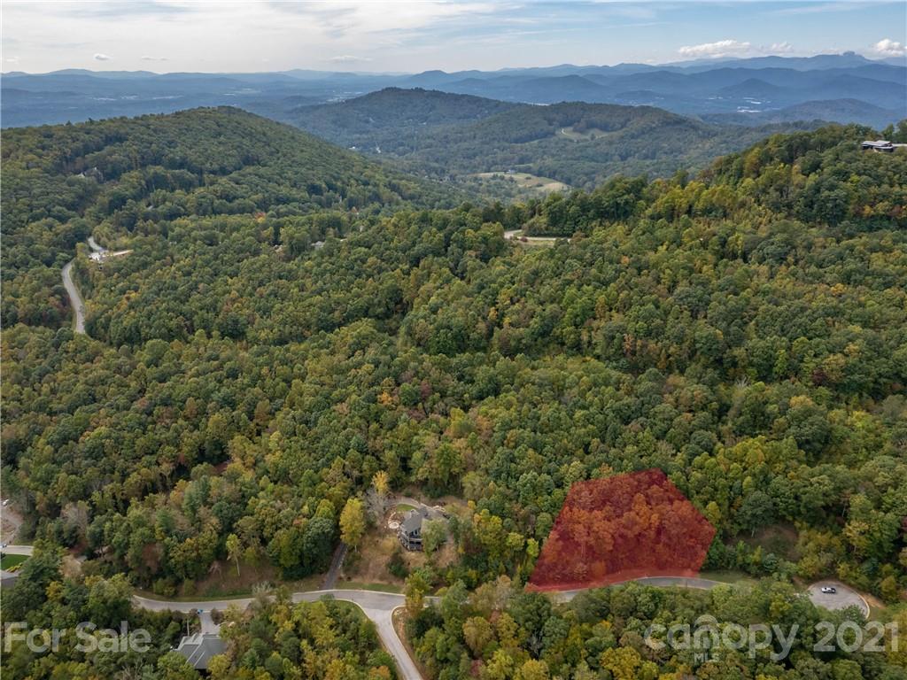 Property image 2 of 490 Barrington Drive in Poplar Ridge, Asheville, NC 28803
