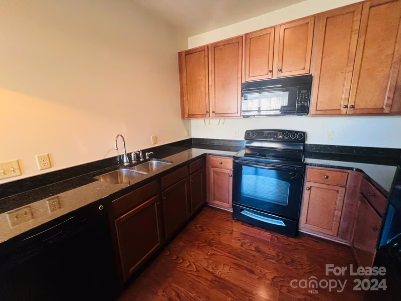 Property image 3 at 121 G Irving Avenue, Mooresville, NC 28117
