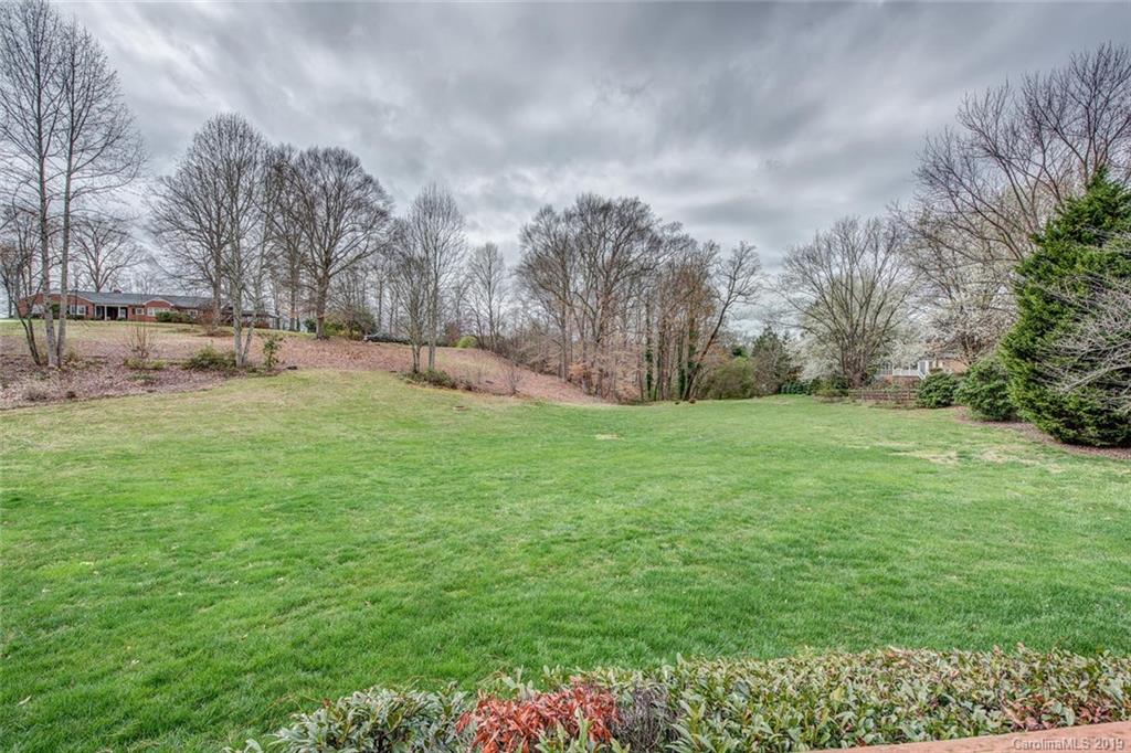 Property image 3 of 2857 Berwick Lane in Glenmoor, Gastonia, NC 28054