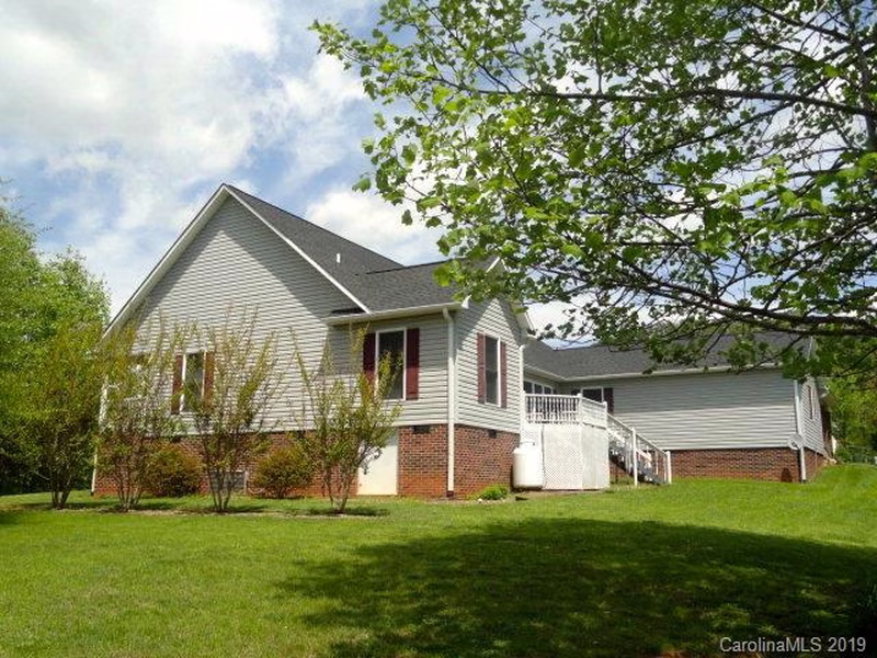 Property image 3 at 406 Glenhaven Drive, Marion, NC 28752