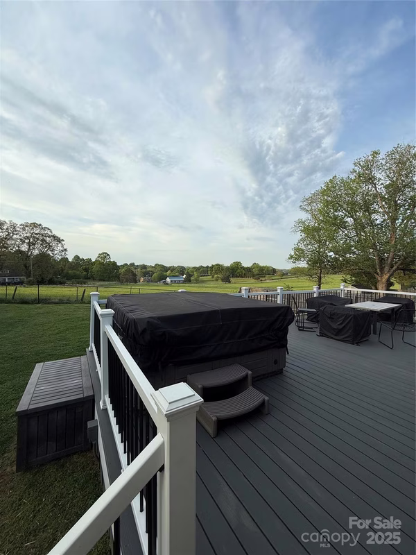 Property image 5 at 5050 Forest Ridge Drive, Hickory, NC 28602