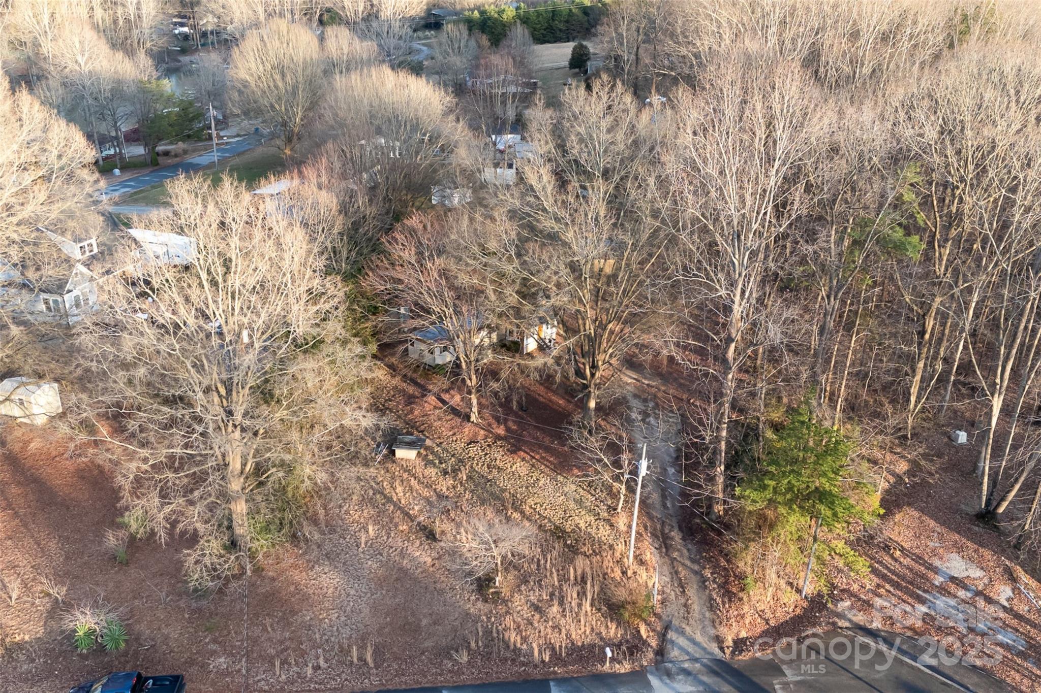 Property image 3 of 4944 Vagabond Lane in Mobile Home Estates, Sherrills Ford, NC 28673
