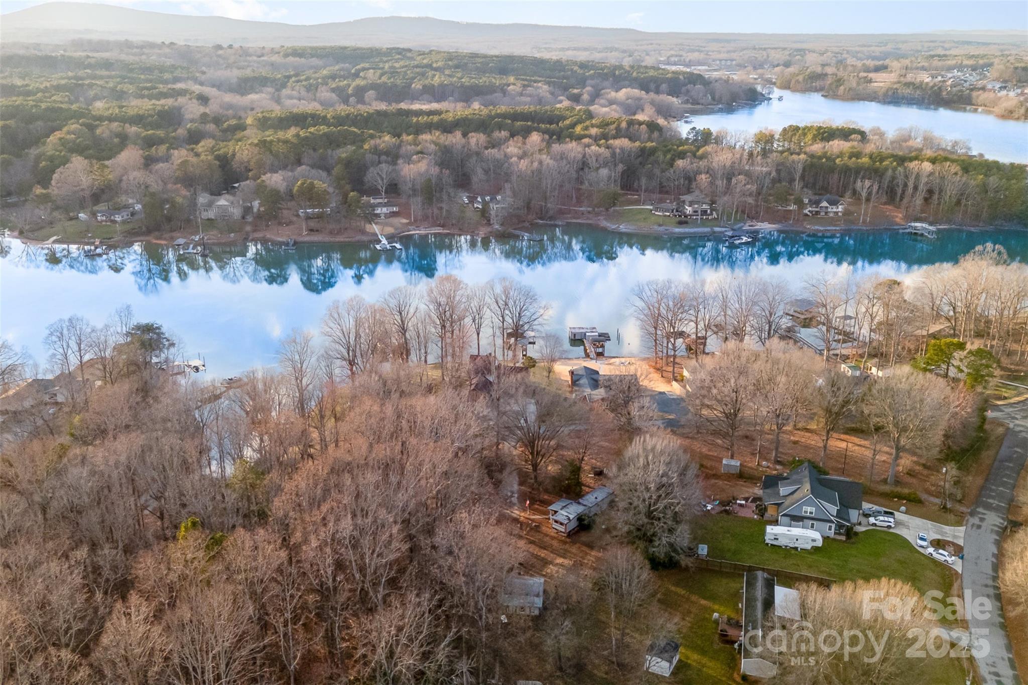 Property image 5 of 4944 Vagabond Lane in Mobile Home Estates, Sherrills Ford, NC 28673