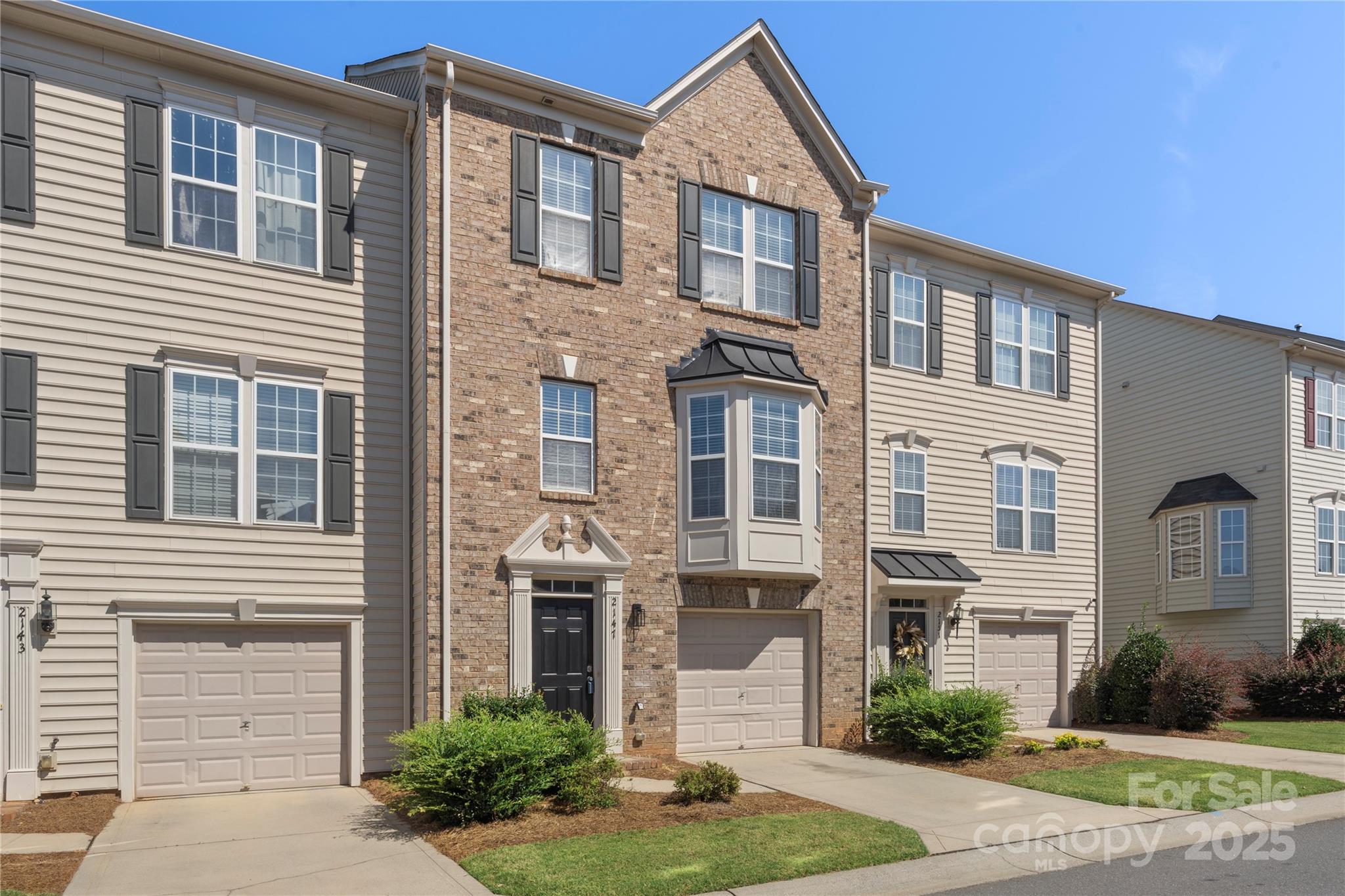 Property image 4 of 2147 Belle Vernon Avenue in Park South Station, Charlotte, NC 28210