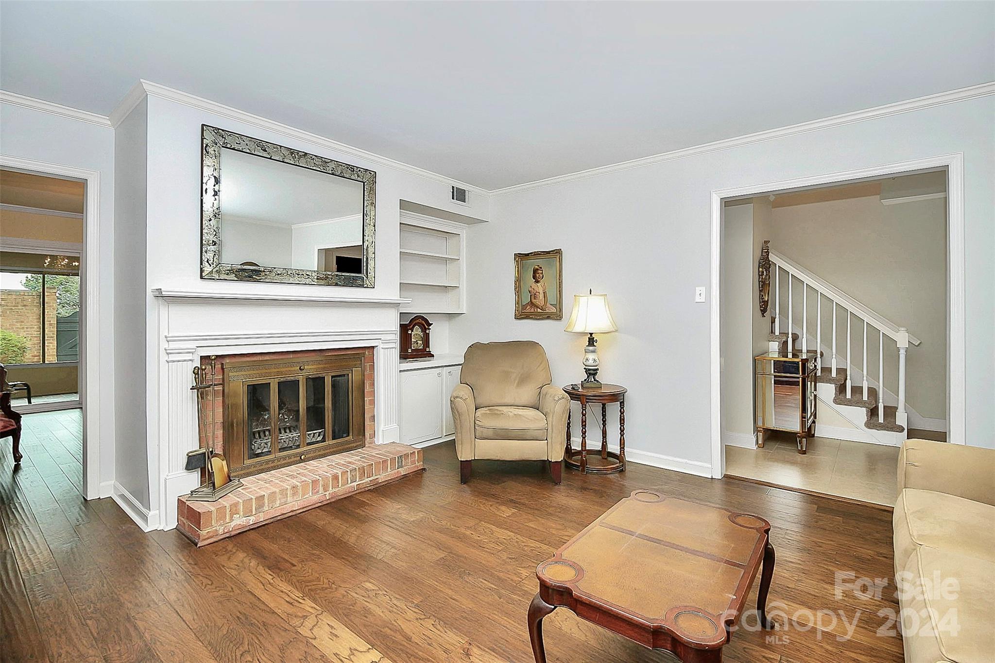 Property image 4 of 6687 Bunker Hill Circle in Olde Georgetowne, Charlotte, NC 28210