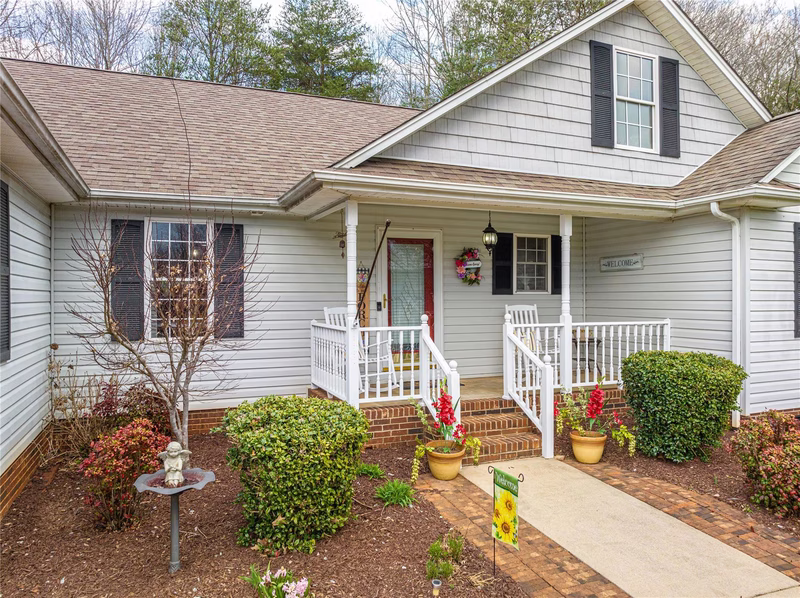 Property image 2 at 2525 Carriage Lane, Lincolnton, NC 28092