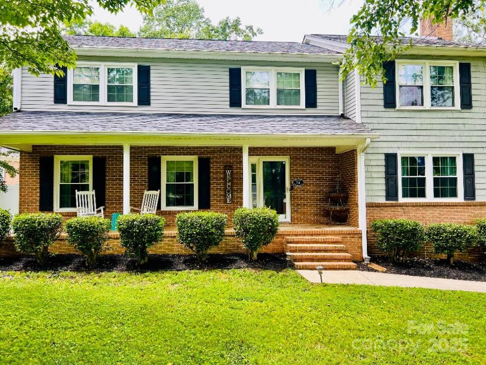 Property image 3 of 734 Forestbrook Drive in Forest Brook, Gastonia, NC 28056