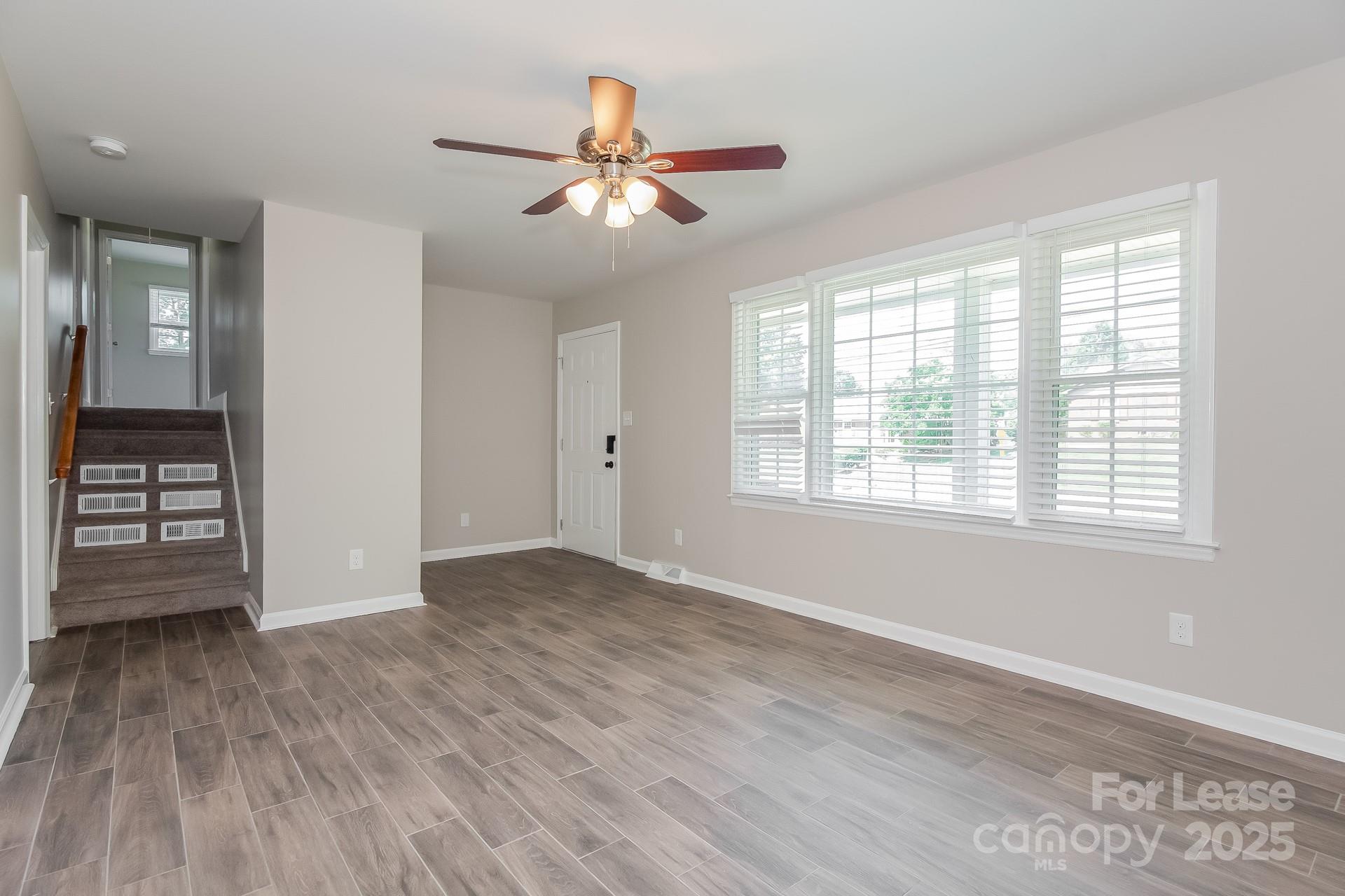 Property image 3 of 1200 Castlegate Street in Kingswood, Gastonia, NC 28054
