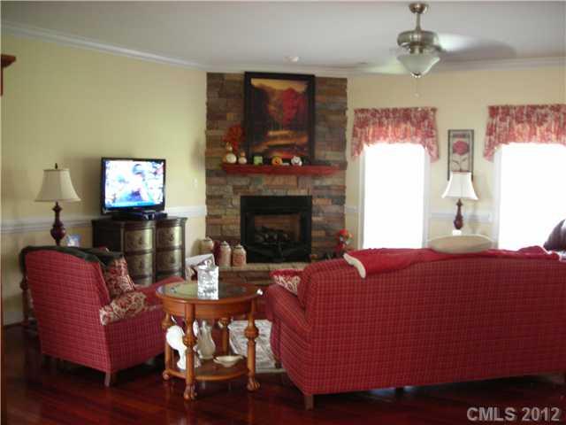 Property image 2 of 2851 Wheat Field Court in Levinwood, Lincolnton, NC 28092