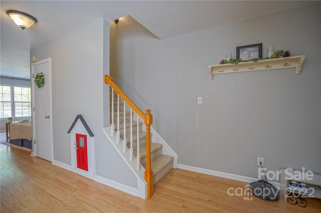 Property image 3 of 3902 Cameron Run Lane in Weddington Ridge, Matthews, NC 28105