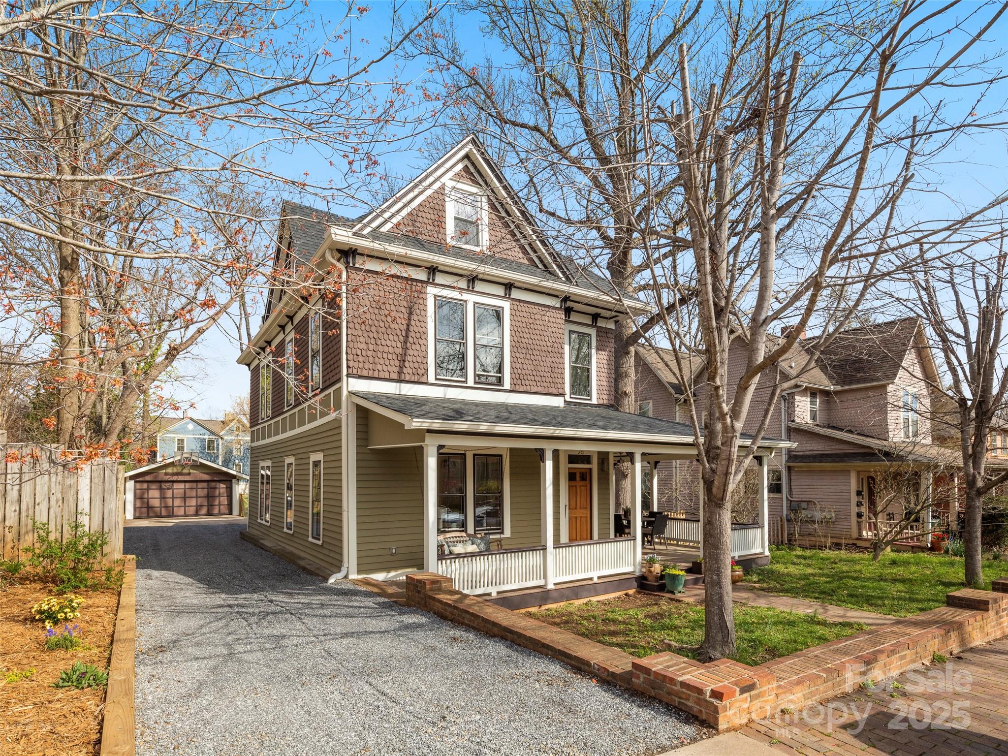 Property image 2 of 26 Bearden Avenue in Montford, Asheville, NC 28801