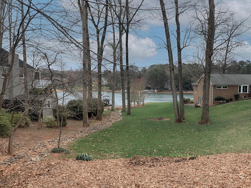 Property image 2 of 178 Woodstream Circle in Norman Woods, Mooresville, NC 28117