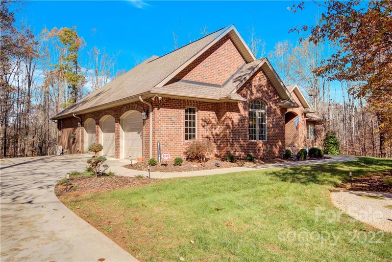 Property image 4 at 154 Harbor Watch Drive, Statesville, NC 28677