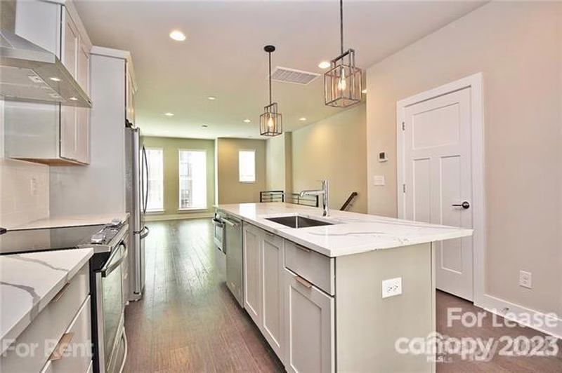 Property image 4 at 1645 Cannon View Lane, Charlotte, NC 28208