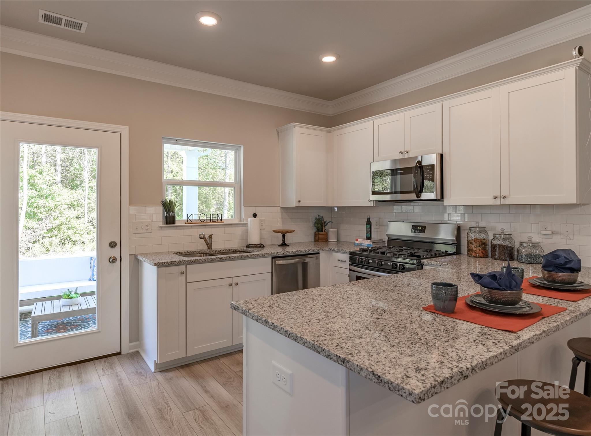 Property image 4 of 1242 Langston Lane in Country Club Village, Salisbury, NC 28144