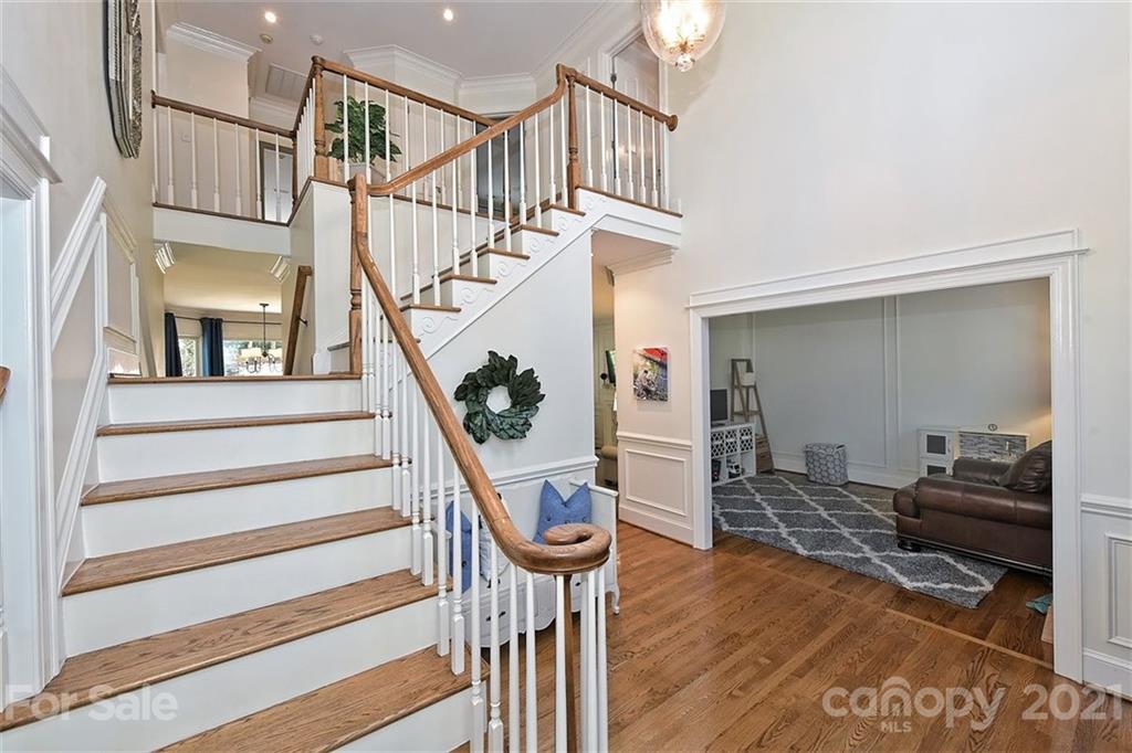 Property image 2 of 600 River Oaks Lane in Wimbledon, Charlotte, NC 28226