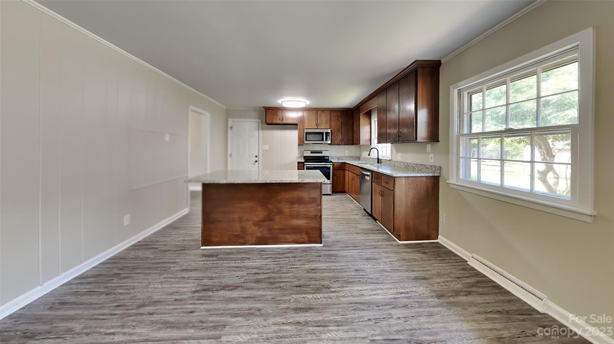 Property image 4 of 812 Malotte Lane in Robinson Heights, Gastonia, NC 28054