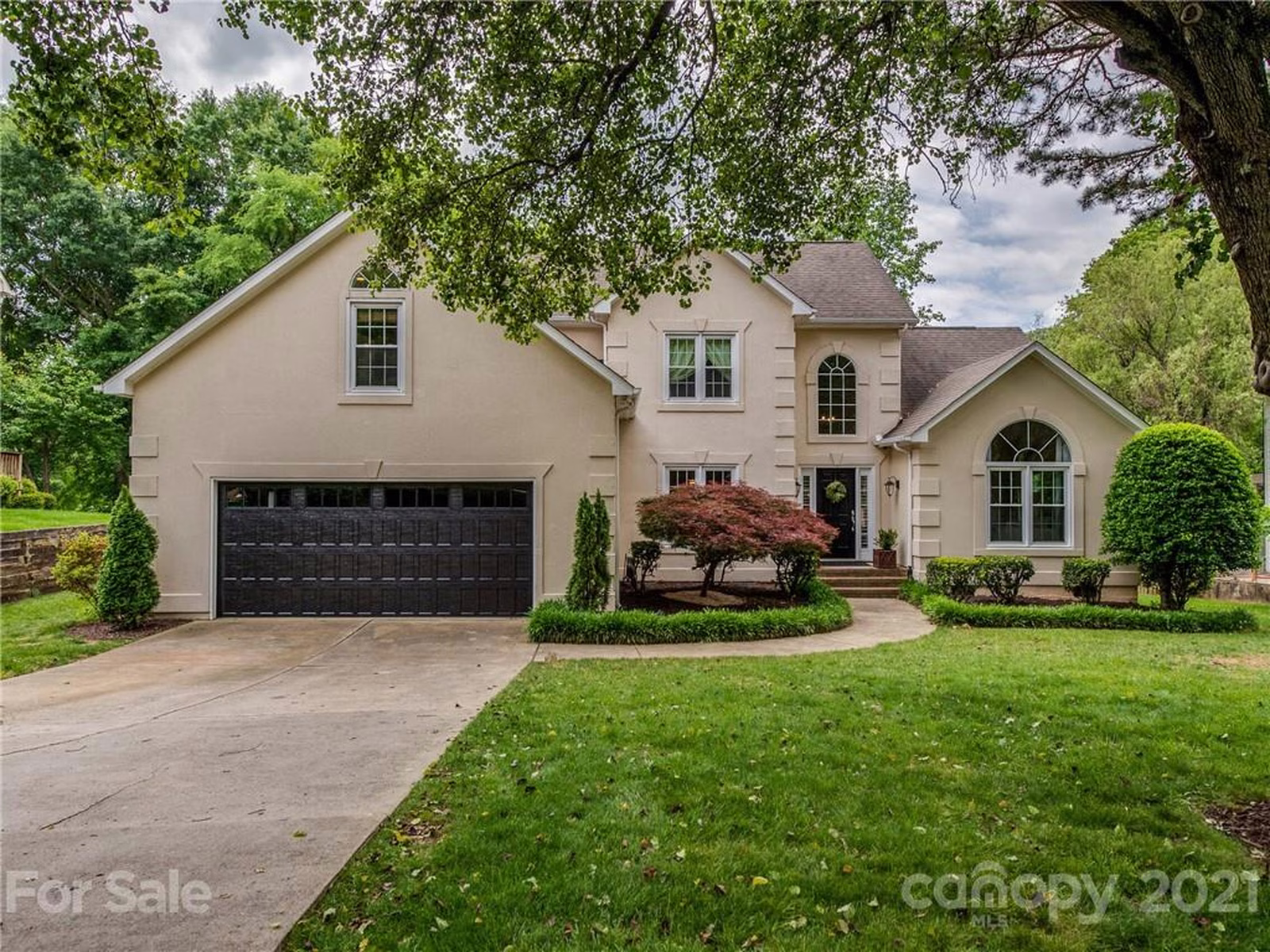 Property image 1 at 601 River Oaks Lane, Charlotte, NC 28226