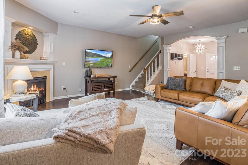 Property image 3 of 3717 Catawba Creek Drive in Catawba Hills, Gastonia, NC 28056