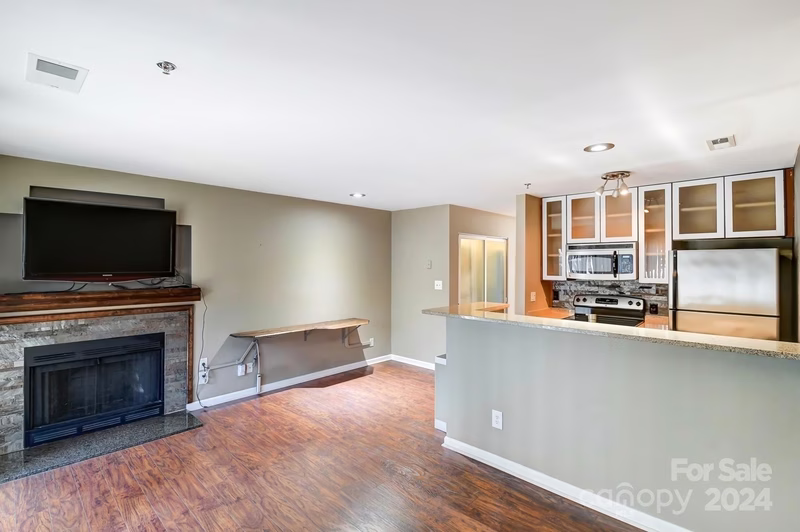 Property image 3 at 525 Graham Street, Charlotte, NC 28202