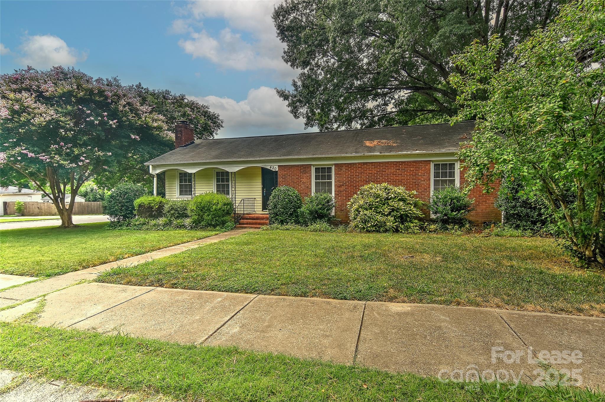 Property image 4 of 420 Seneca Place in Madison Park, Charlotte, NC 28210