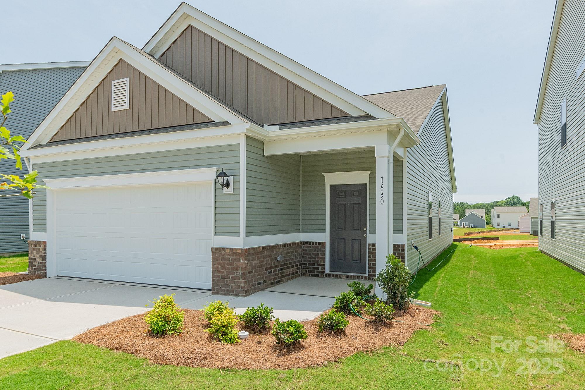 Property image 2 of 1630 Troon Drive in Country Club Village, Salisbury, NC 28144
