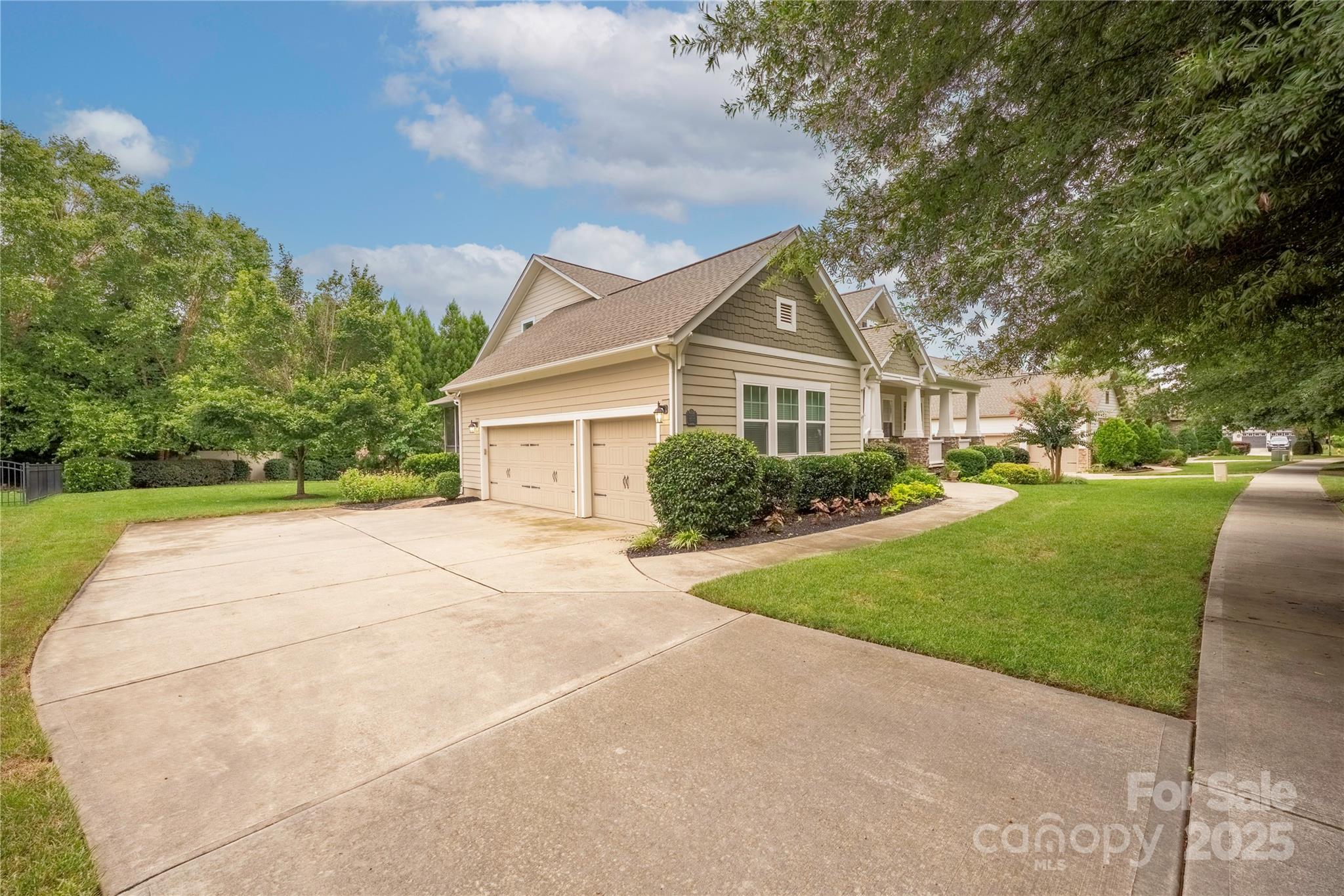 Property image 3 of 12715 Forrester Avenue in Vermillion, Huntersville, NC 28078