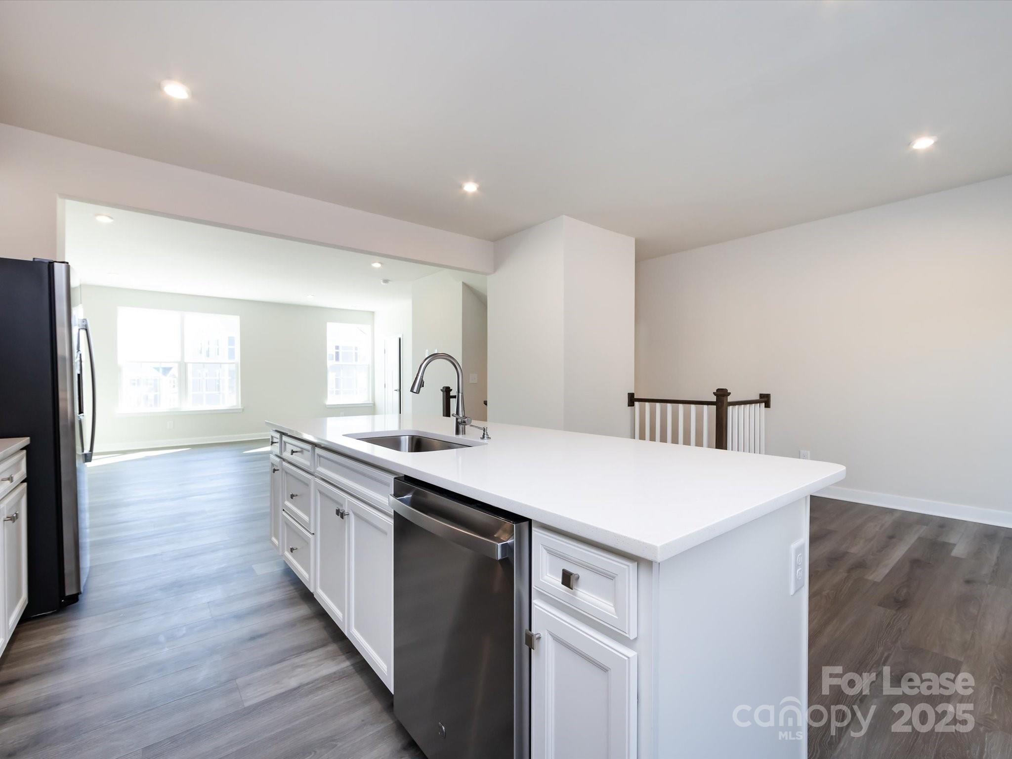 Property image 3 of 435 Moondance Drive in Tupelo, Gastonia, NC 28054
