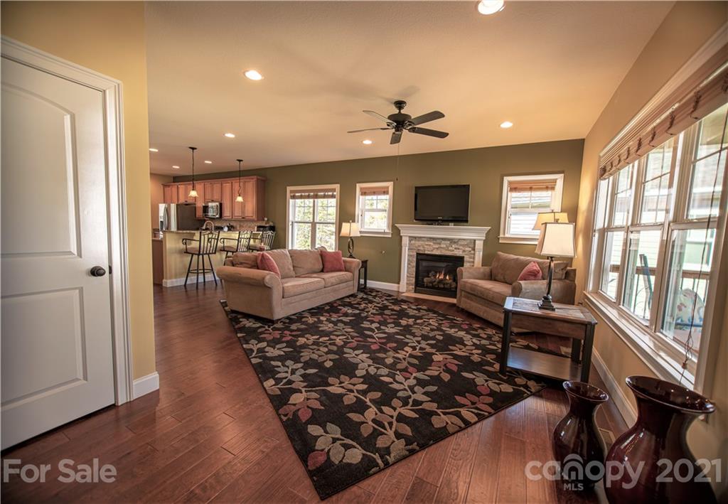 Property image 5 of 40 Asher Lane in Cottages at Glenn Oaks, Arden, NC 28704